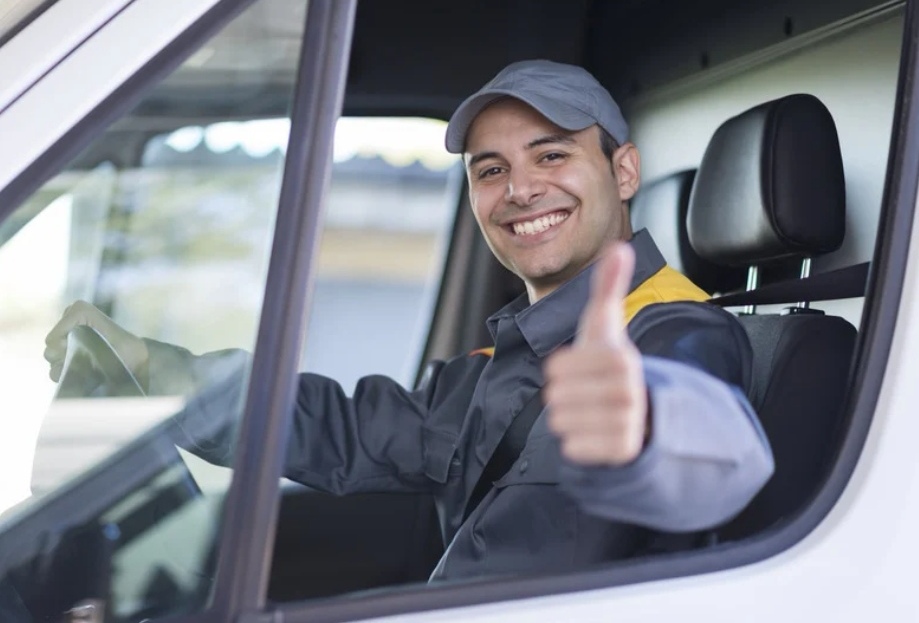 Livraison pièce détachée benne ordure balayeuse